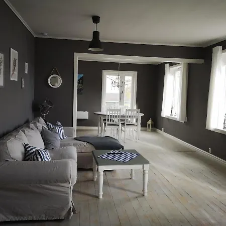 Old School Pa - Exclusive Apartment Eidslandet